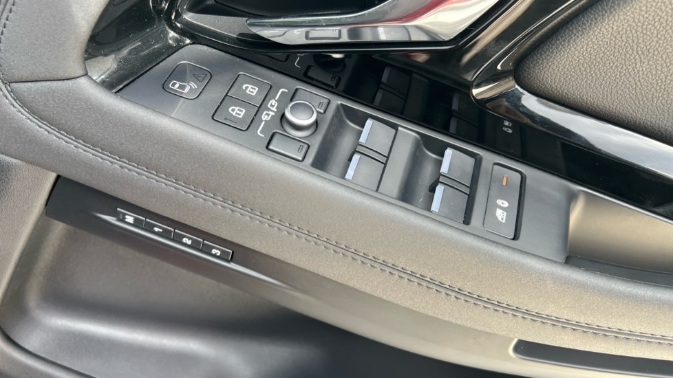 Used Land Rover Range Rover Evoque 2021 for sale - 76350870: Photo 41