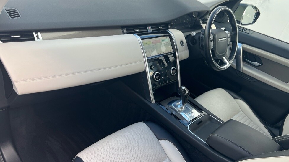 Used Land Rover Discovery Sport 2020 for sale - 76894604: Photo 10