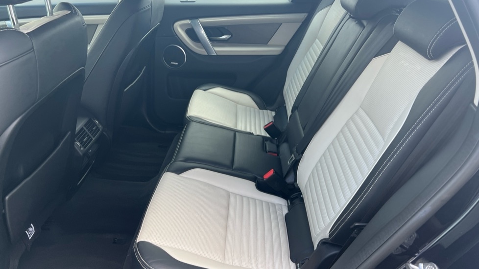 Used Land Rover Discovery Sport 2020 for sale - 76894604: Photo 14