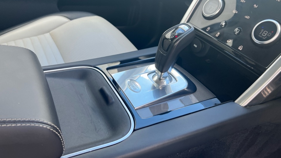 Used Land Rover Discovery Sport 2020 for sale - 76894604: Photo 28