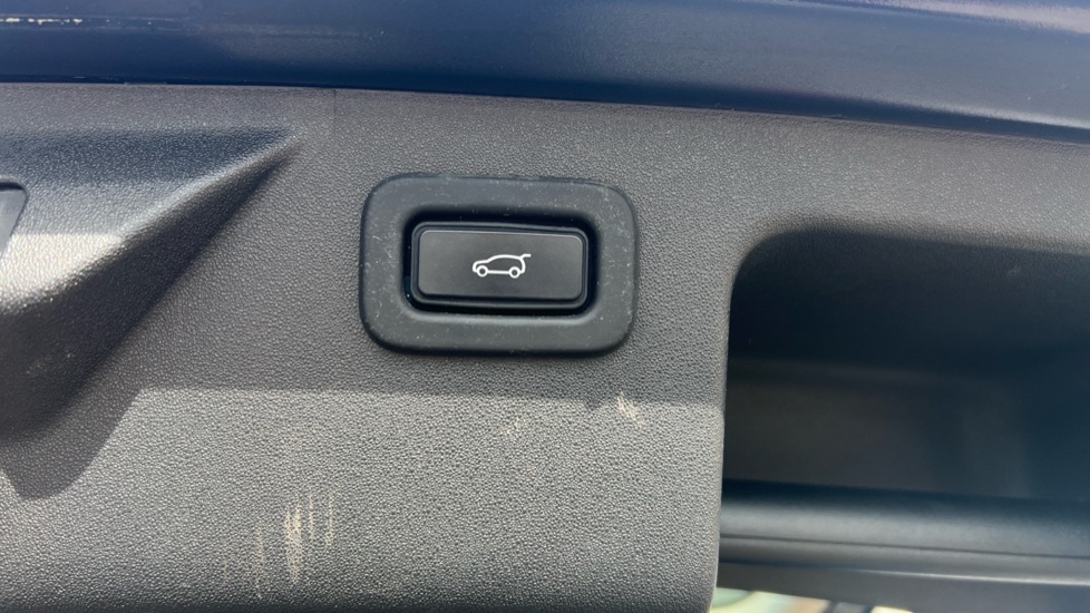 Used Land Rover Discovery Sport 2020 for sale - 76894604: Photo 33