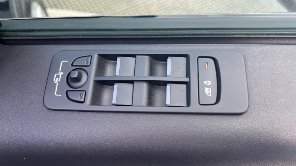 Used Land Rover Discovery Sport 2020 for sale - 76894604: Photo 40