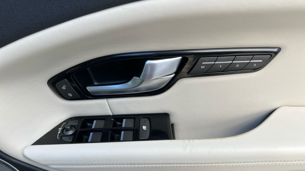 Used Land Rover Range Rover Evoque 2018 for sale - 76796311: Photo 42