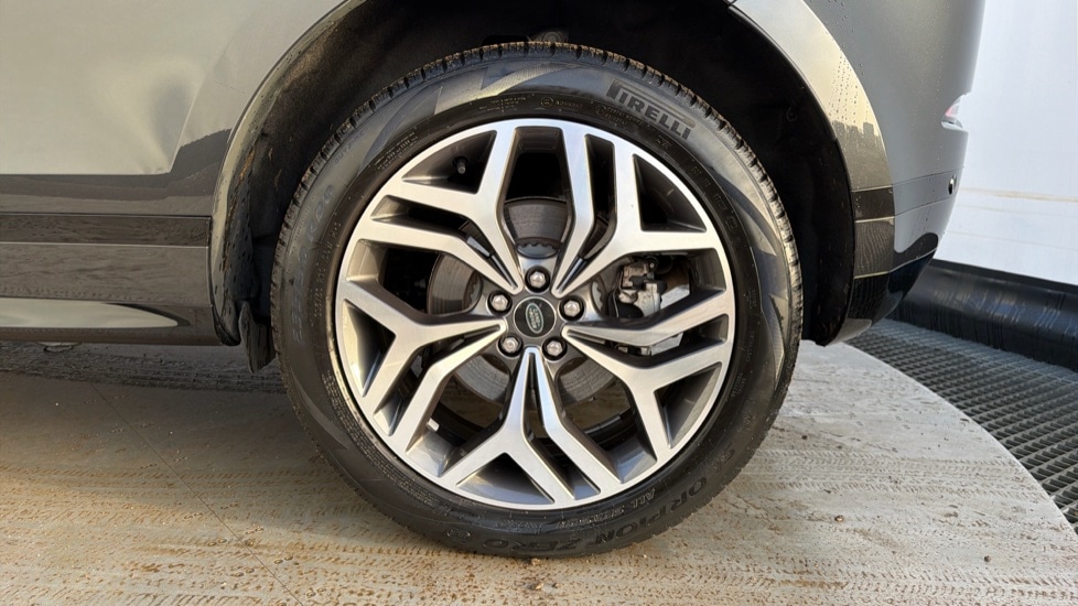 Used Land Rover Range Rover Evoque 2023 for sale - 76780289: Photo 18