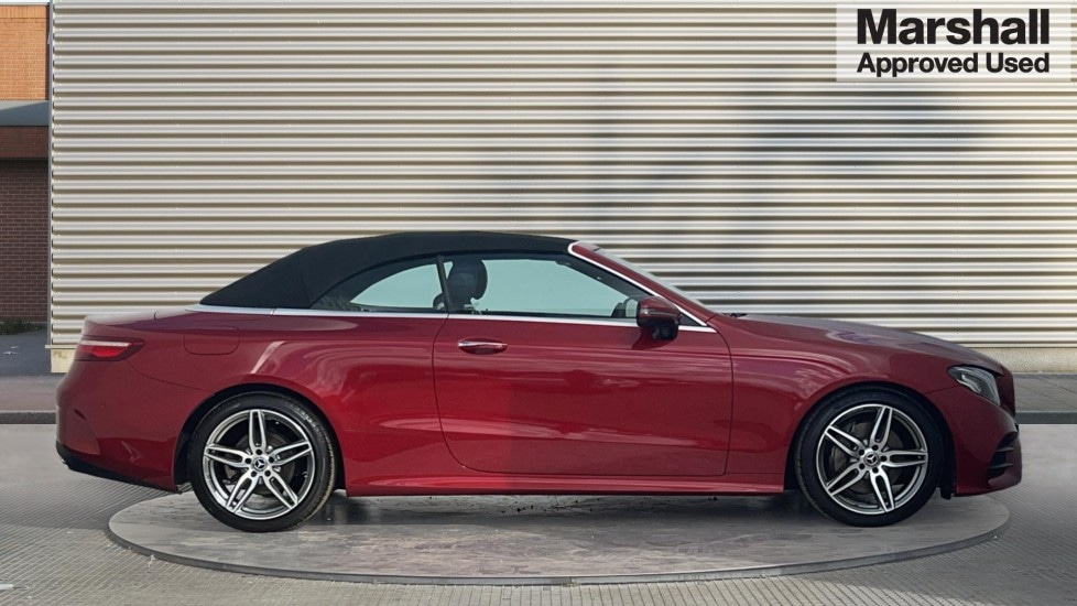 Used Mercedes-Benz E Class 2018 for sale - 76563664: Photo 2