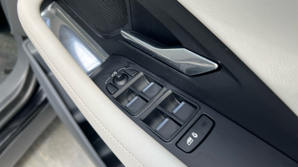 Used Jaguar E-Pace 2018 for sale - 76780363: Photo 43