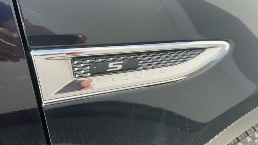 Used Jaguar E-Pace 2018 for sale - 76780363: Photo 49