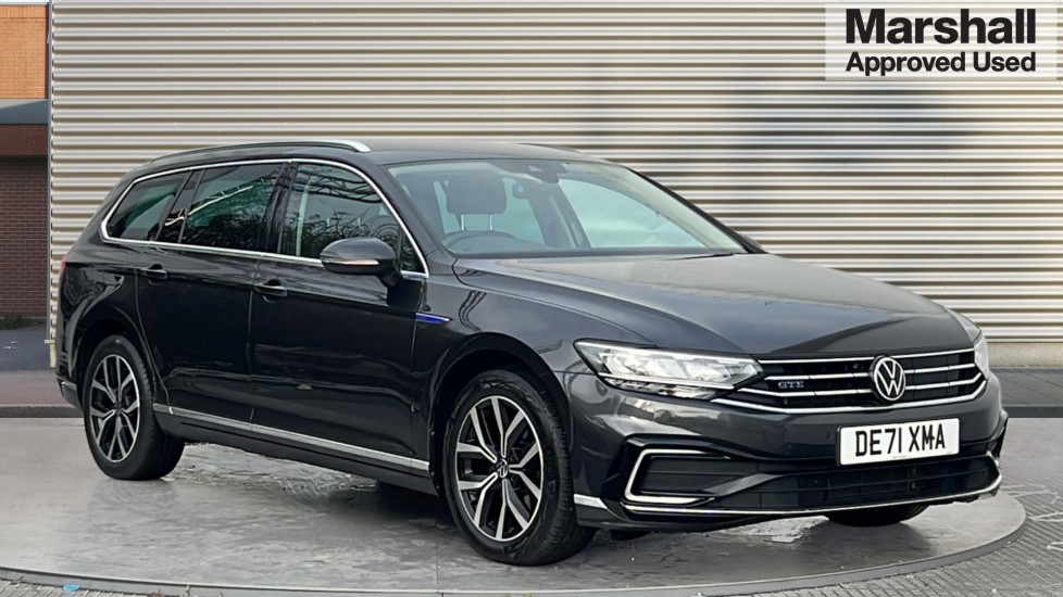 Used Volkswagen Passat 2021 for sale - 77035892: Photo 1