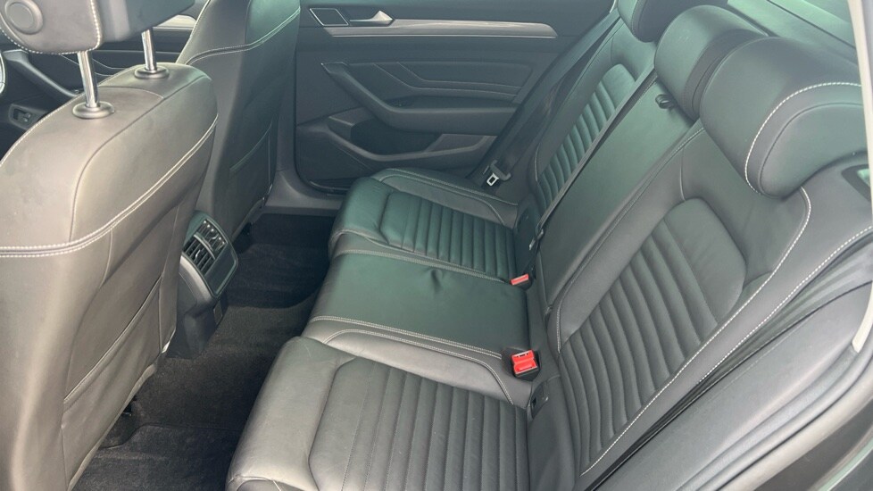 Used Volkswagen Passat 2021 for sale - 77035892: Photo 14