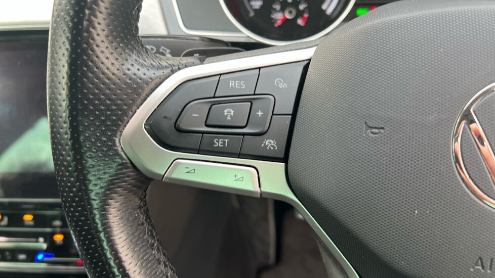 Used Volkswagen Passat 2021 for sale - 77035892: Photo 23