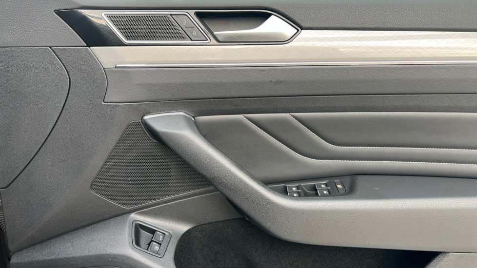 Used Volkswagen Passat 2021 for sale - 77035892: Photo 29