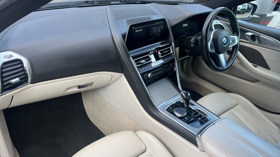Used BMW 8 Series 2020 for sale - 76400609: Photo 10