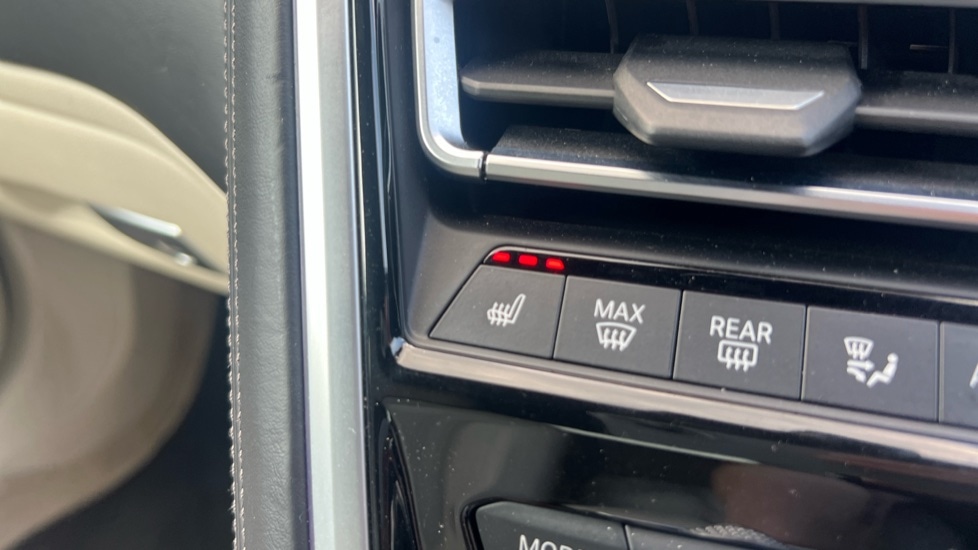 Used BMW 8 Series 2020 for sale - 76400609: Photo 33