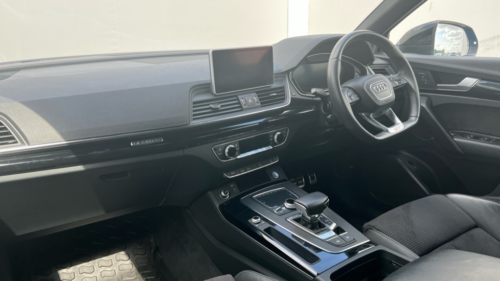 Used Audi Q5 2019 for sale - 76130678: Photo 10