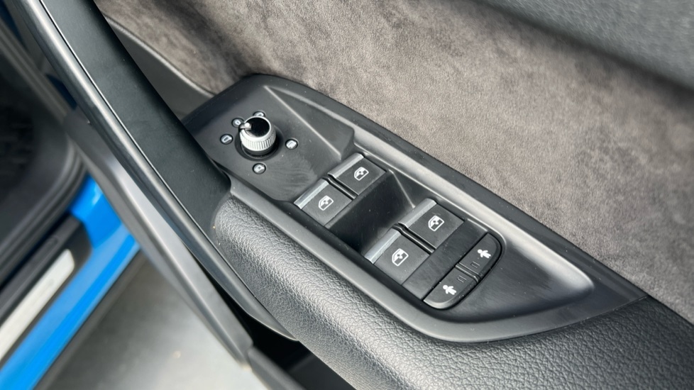 Used Audi Q5 2019 for sale - 76130678: Photo 42