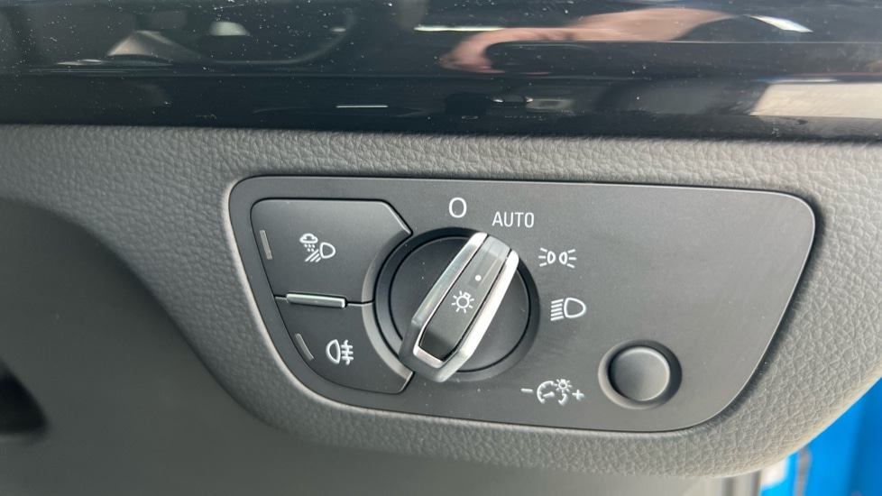 Used Audi Q5 2019 for sale - 76130678: Photo 44