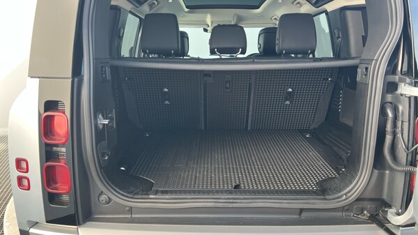Used Land Rover Defender 2020 for sale - 76217221: Photo 15