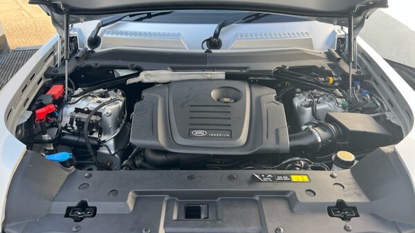 Used Land Rover Defender 2020 for sale - 76217221: Photo 16