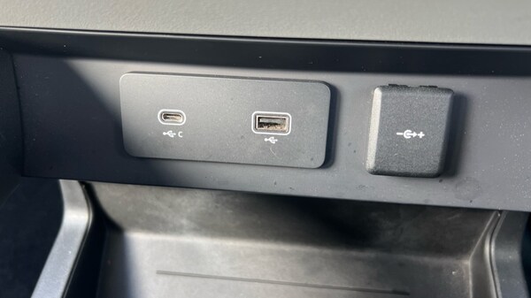 Used Land Rover Defender 2020 for sale - 76217221: Photo 54