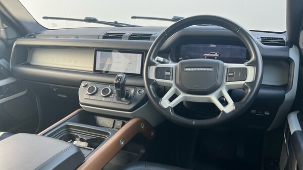 Used Land Rover Defender 2020 for sale - 76217221: Photo 9