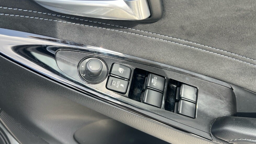 Used Mazda Mazda2 2023 for sale - 76140213: Photo 38