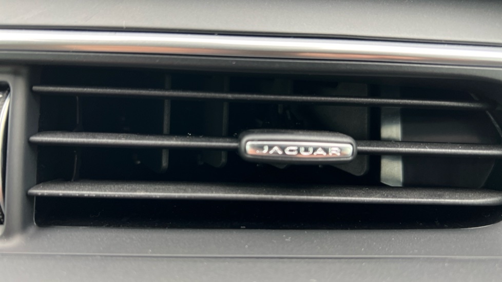 Used Jaguar I-Pace 2024 for sale - 76124782: Photo 98