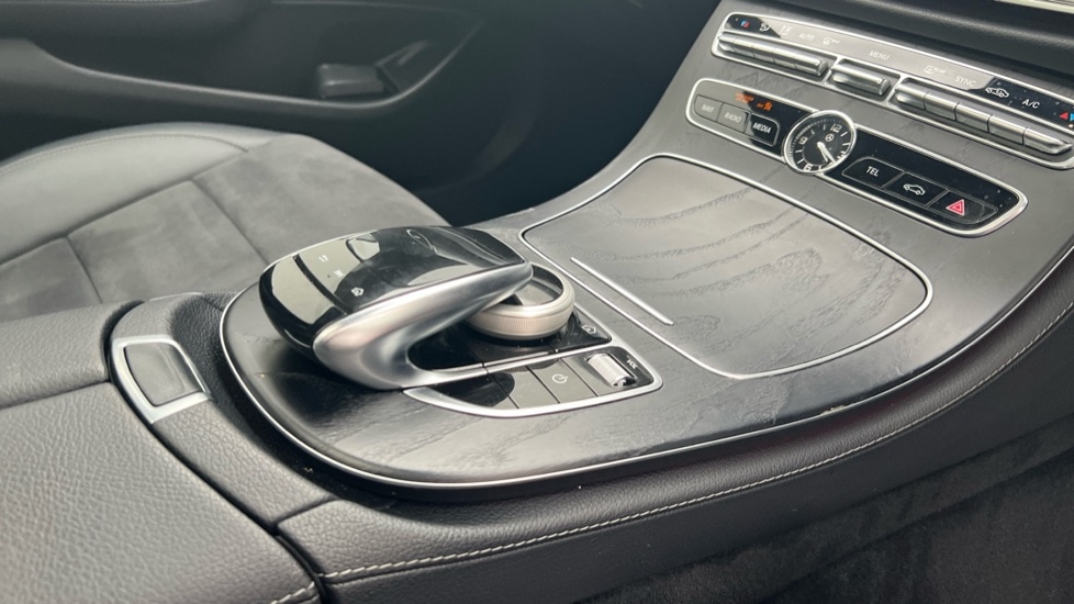 Used Mercedes-Benz E Class 2020 for sale - 76390157: Photo 28
