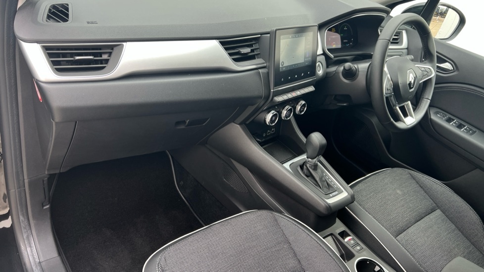 Used Renault Captur 2023 for sale - 76302333: Photo 10