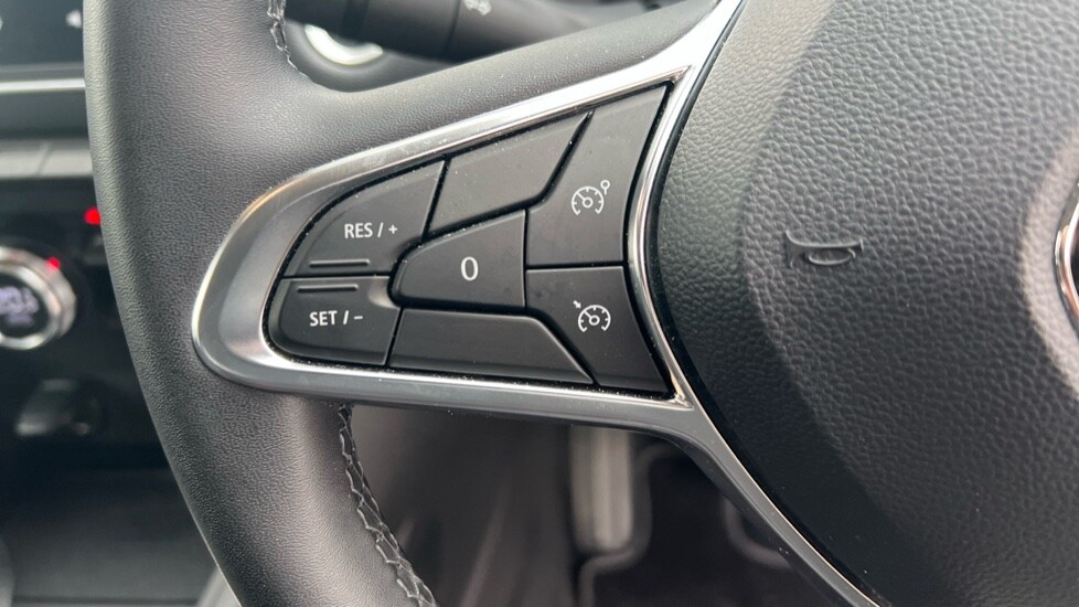 Used Renault Captur 2023 for sale - 76302333: Photo 22