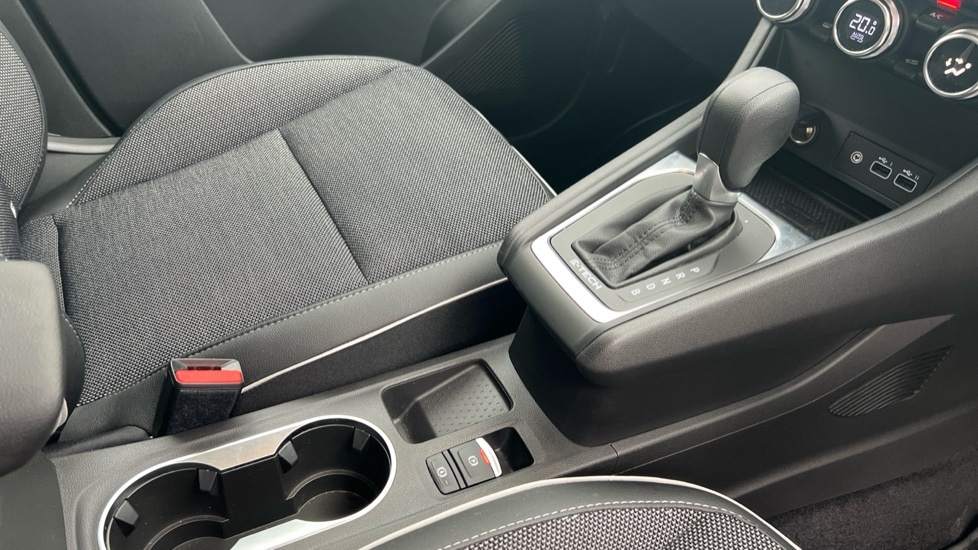 Used Renault Captur 2023 for sale - 76302333: Photo 27