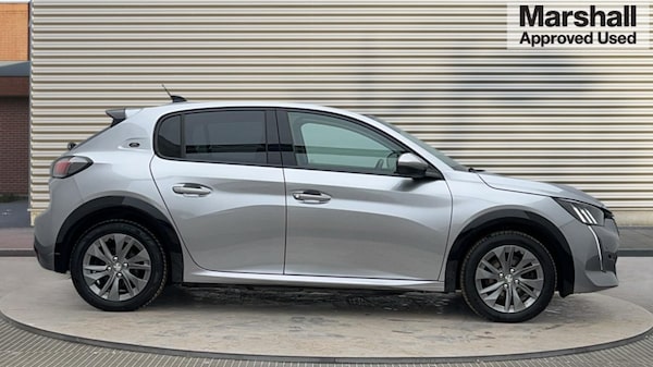 Used Peugeot 208 2020 for sale - 76297627: Photo 2