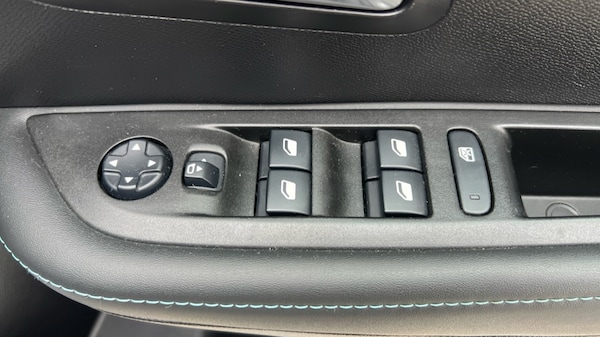 Used Peugeot 208 2020 for sale - 76297627: Photo 39