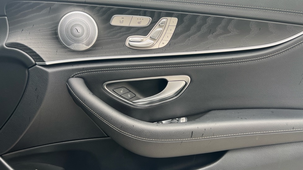 Used Mercedes-Benz E Class 2020 for sale - 76539998: Photo 29