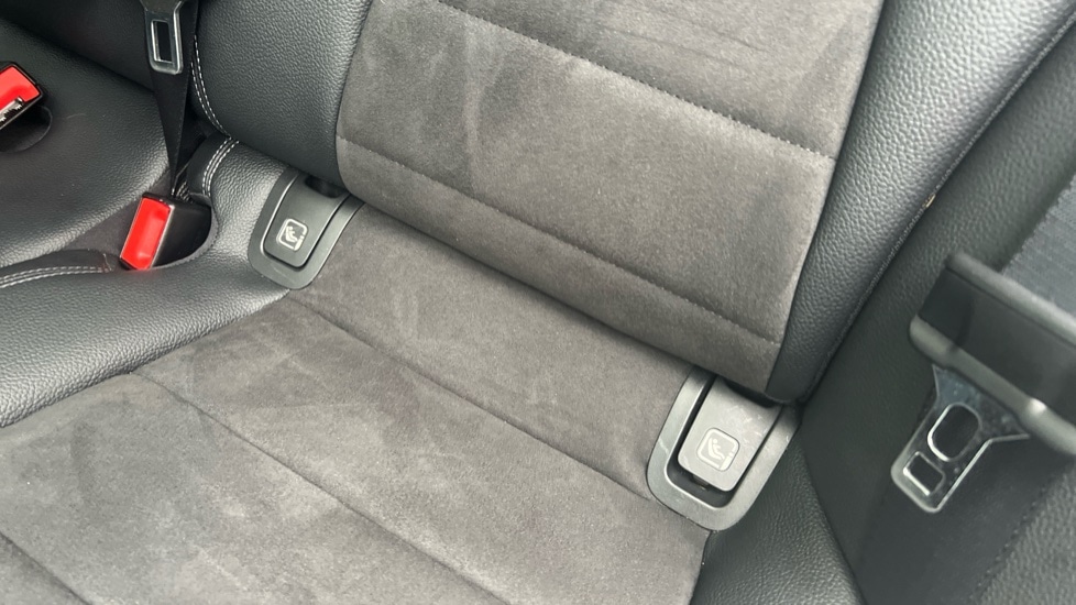 Used Mercedes-Benz E Class 2020 for sale - 76539998: Photo 38