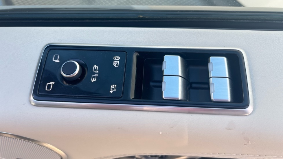 Used Land Rover Range Rover 2021 for sale - 76664339: Photo 43