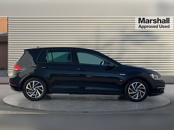 Used Volkswagen Golf 2019 for sale - 75735028: Photo