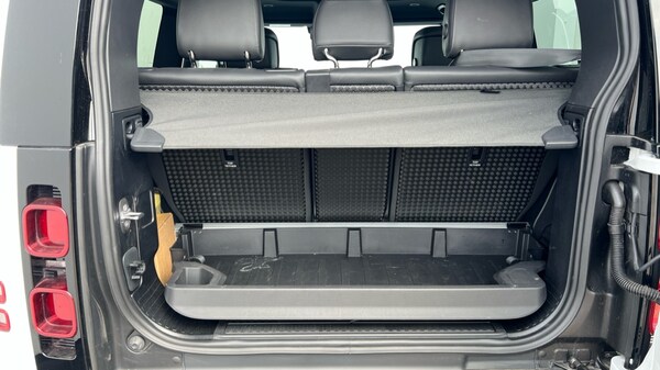 Used Land Rover Defender 2024 for sale - 75541115: Photo 15