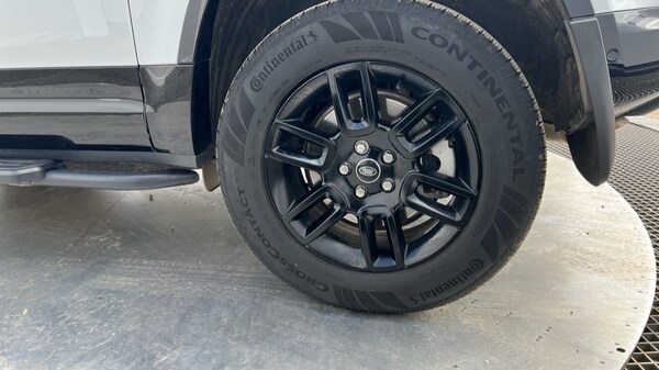Used Land Rover Defender 2024 for sale - 75541115: Photo 18