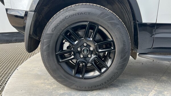 Used Land Rover Defender 2024 for sale - 75541115: Photo 19