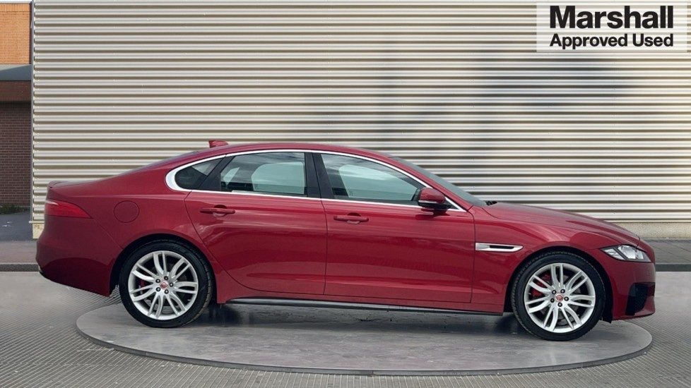 Used Jaguar XF 2015 for sale - 76526505: Photo 2