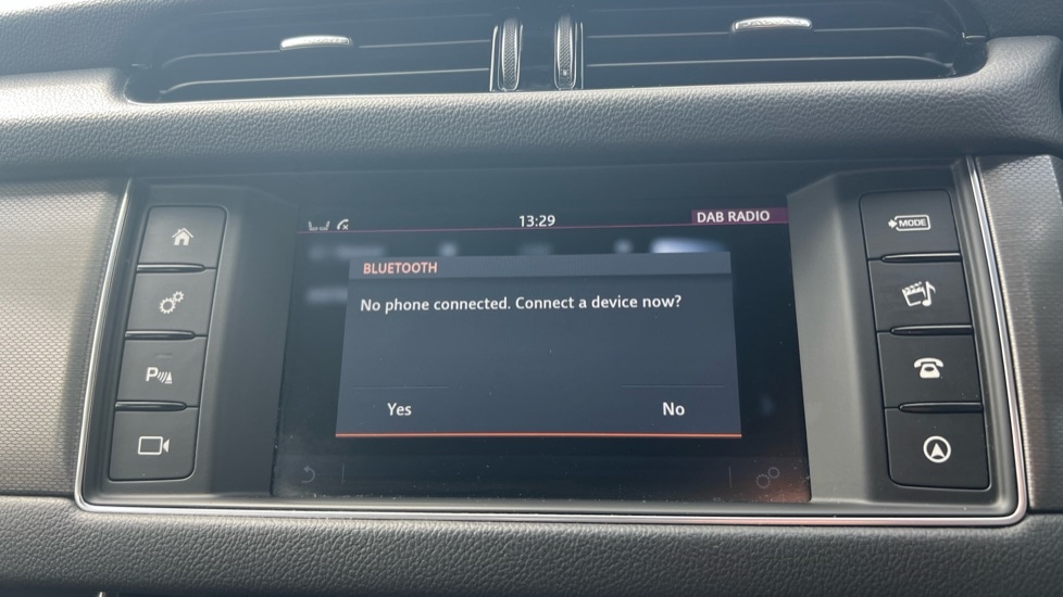 Used Jaguar XF 2015 for sale - 76526505: Photo 32