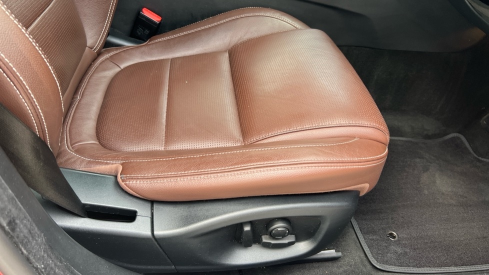 Used Jaguar XF 2015 for sale - 76526505: Photo 40