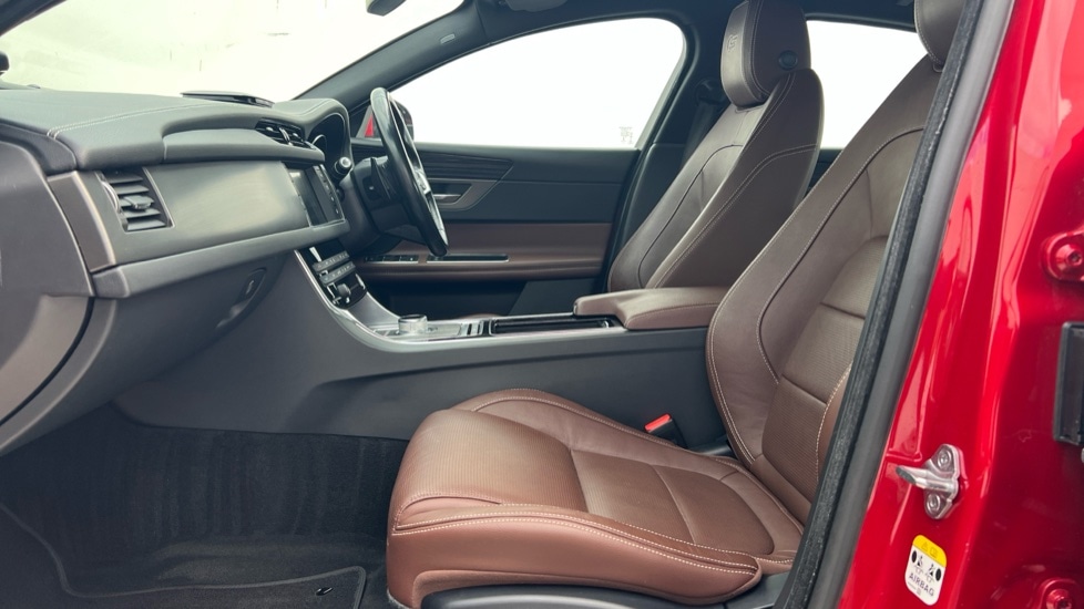 Used Jaguar XF 2015 for sale - 76526505: Photo 46