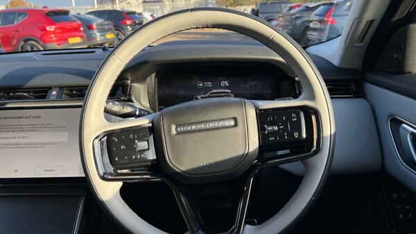 Used Land Rover Range Rover Velar 2024 for sale - 76180188: Photo 15
