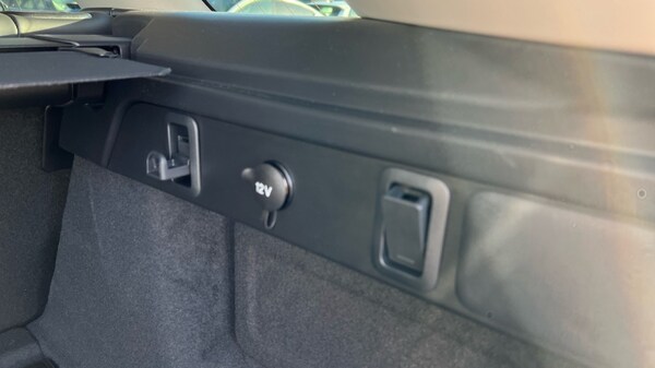 Used Land Rover Range Rover Velar 2024 for sale - 76180188: Photo 25