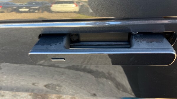 Used Land Rover Range Rover Velar 2024 for sale - 76180188: Photo 32