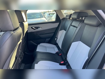 Used Land Rover Range Rover Velar 2024 for sale - 76180188: Photo 4
