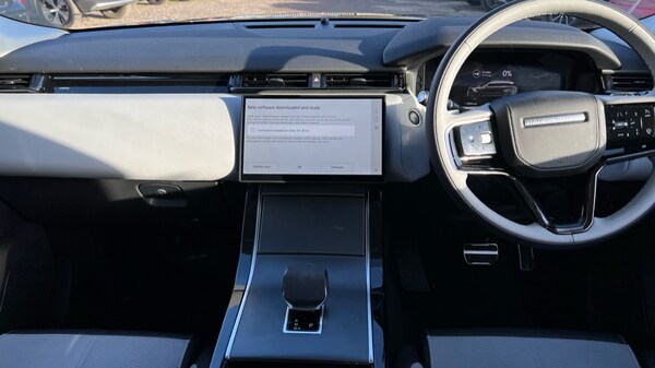 Used Land Rover Range Rover Velar 2024 for sale - 76180188: Photo 9