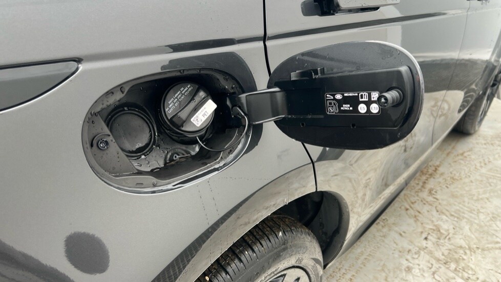 Used Land Rover Range Rover Evoque 2023 for sale - 77021850: Photo 21