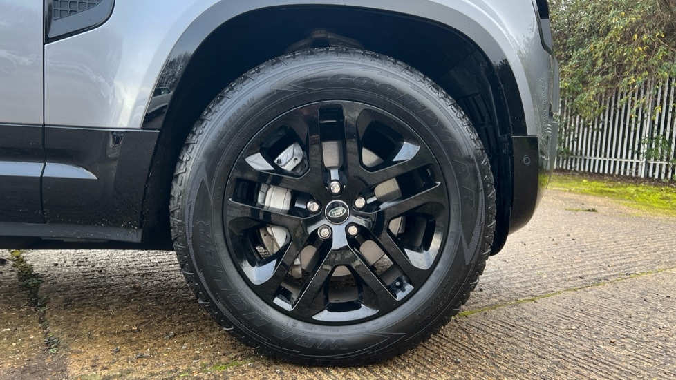 Used Land Rover Defender 2024 for sale - 77075567: Photo 20